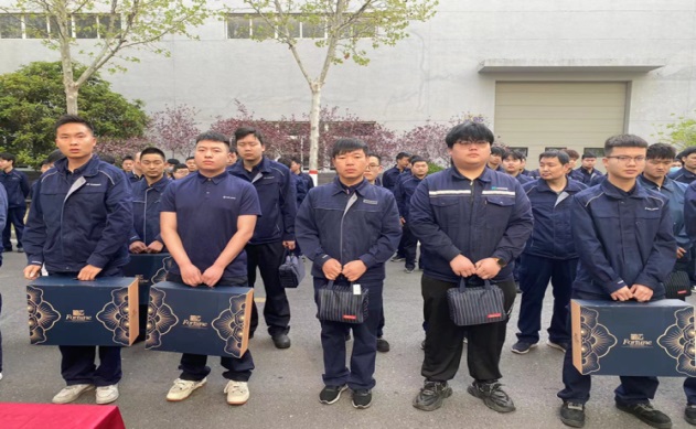 【内外饰业务部】赛技能 强本领 提产能 全力保障高产顺畅 【内外饰业务部】赛技能 强本领 提产能 全力保障高产顺畅