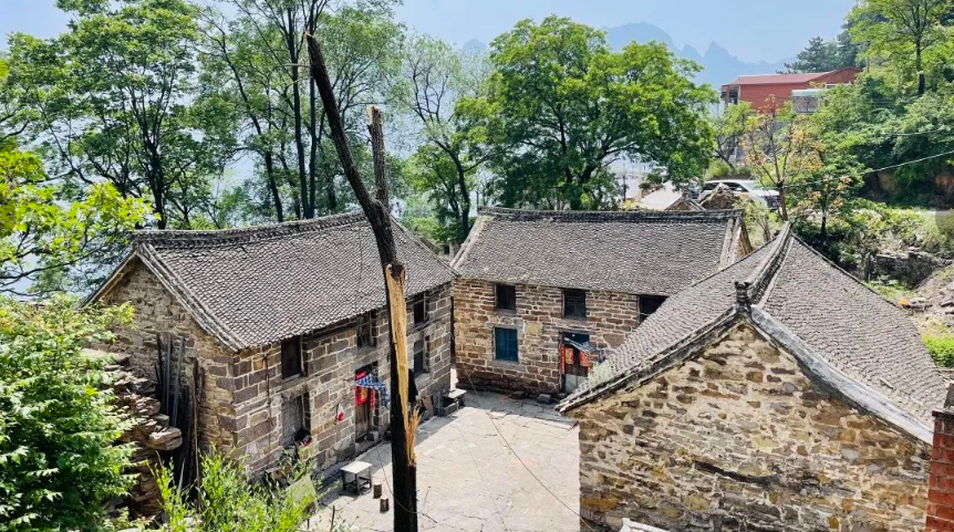 不忘初心担使命,郭亮精神代代传 不忘初心担使命,郭亮精神代代传