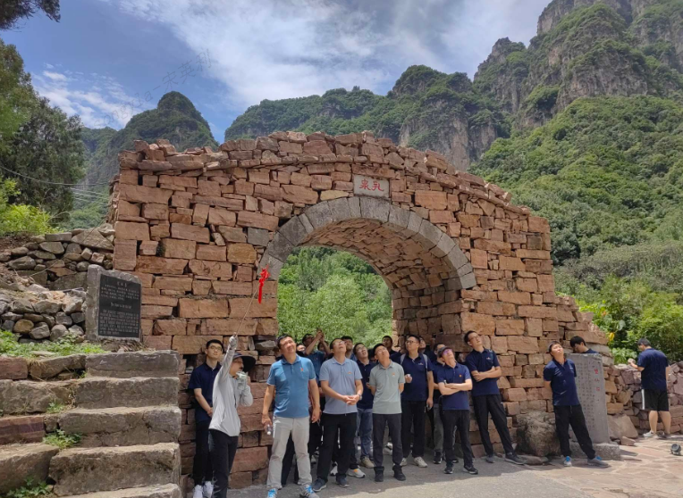 不忘初心担使命,郭亮精神代代传 不忘初心担使命,郭亮精神代代传